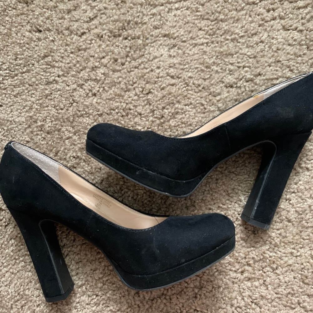 Black heels. Size 7